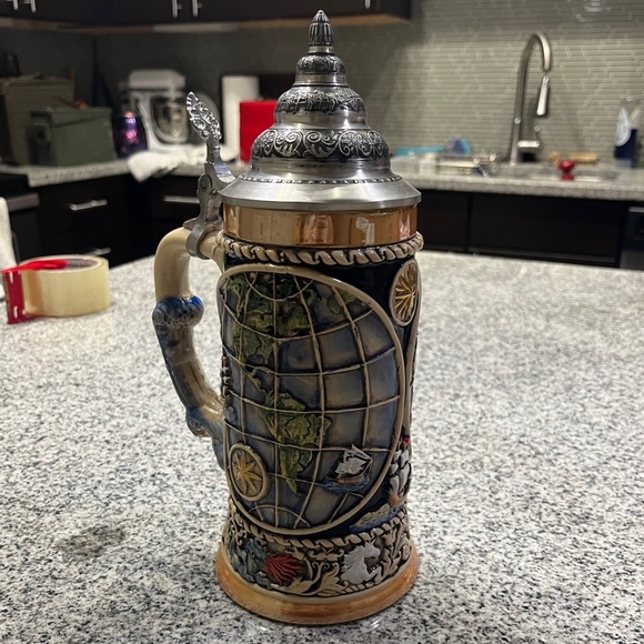 World map globe German stein tankard - Picture 3 of 7